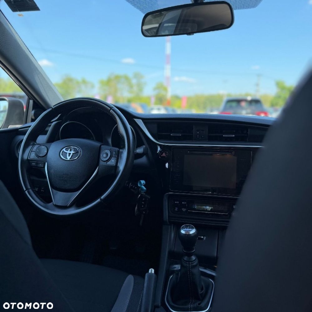 Toyota Auris - 23