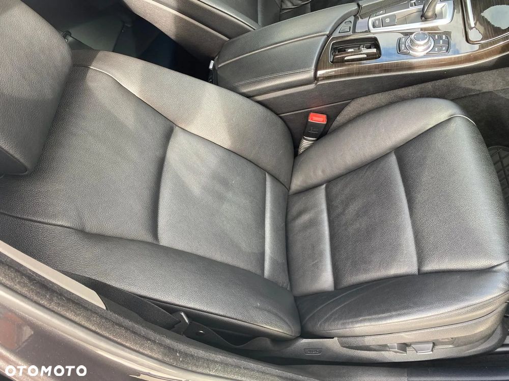 BMW Seria 5 535i Luxury Line - 16