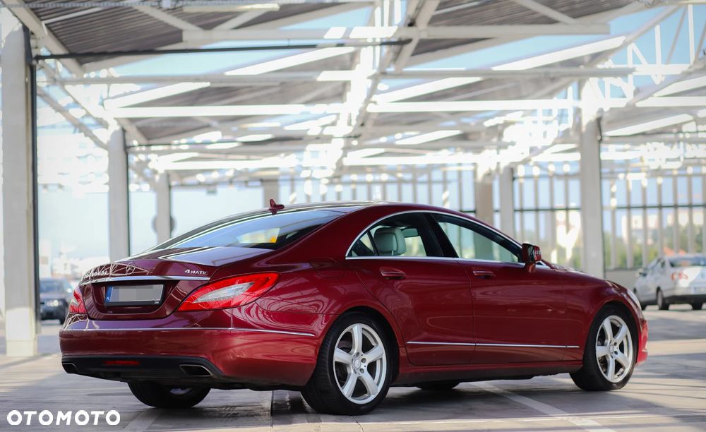 Mercedes-Benz CLS 350 CDI 4-Matic BlueEff - 4