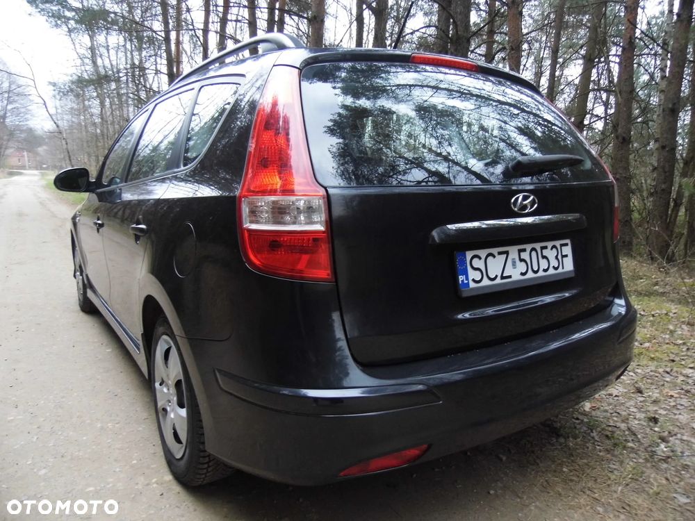 Hyundai i30 i30cw 1.4 blue Comfort - 14