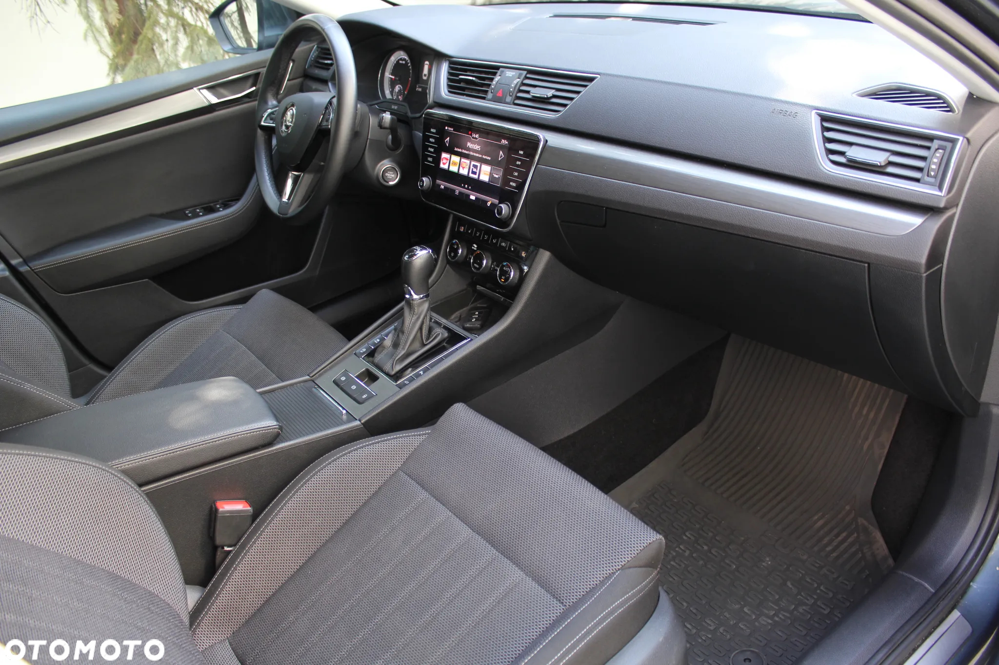 Skoda Superb 2.0 TDI DSG Ambition - 21