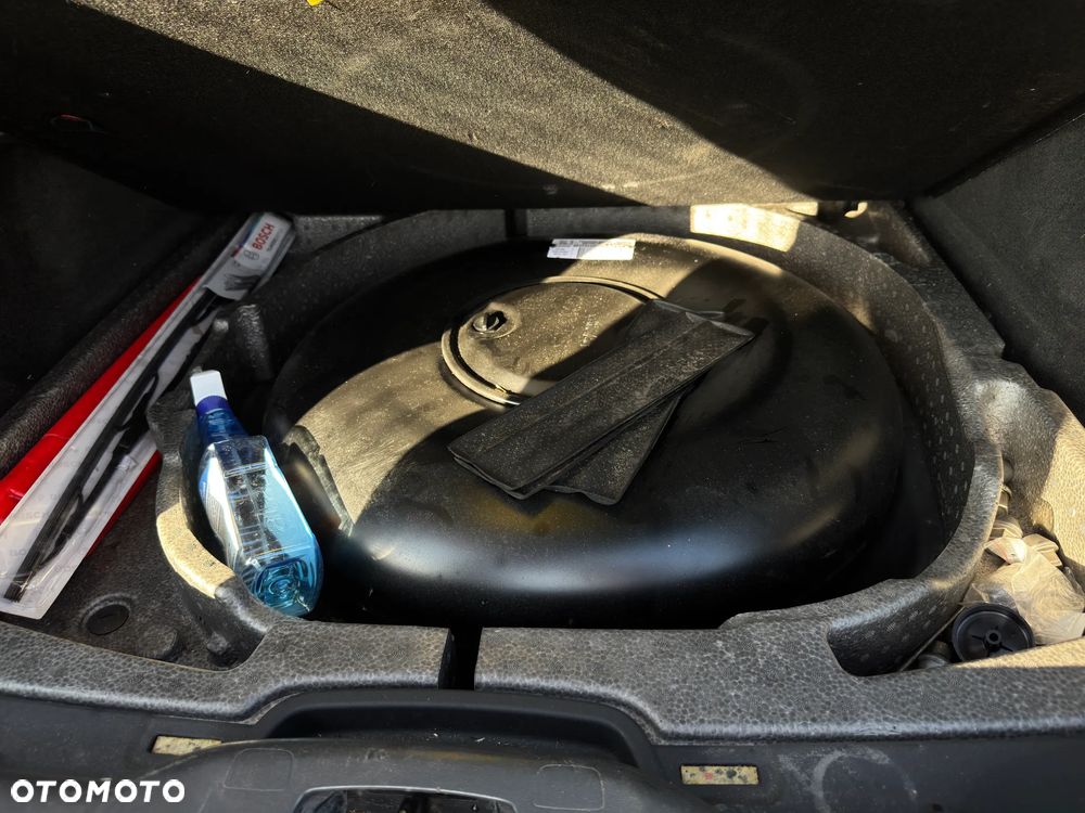 Volvo V50 1.8 - 8