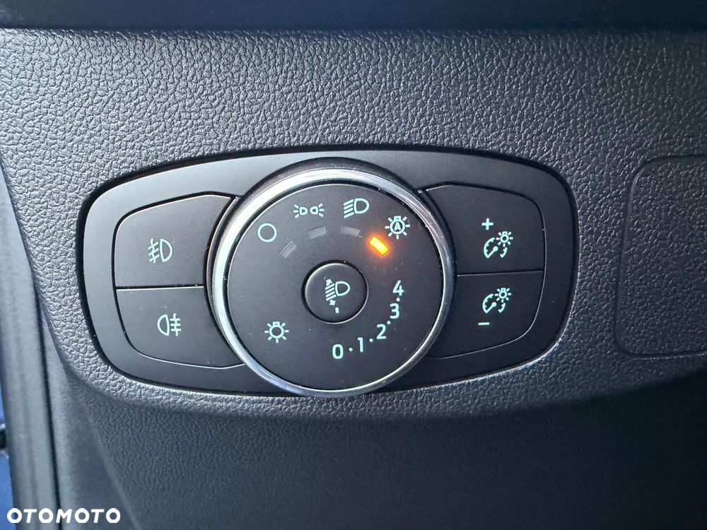 Ford Focus 1.0 EcoBoost Connected - 19