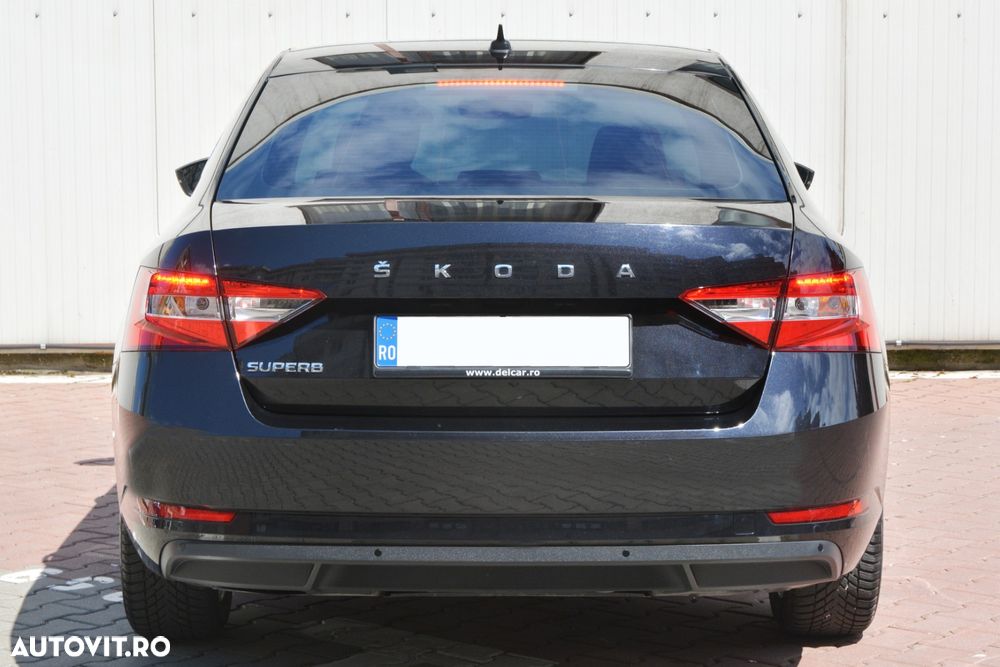 Skoda Superb 2.0 TDI DSG Ambition - 10