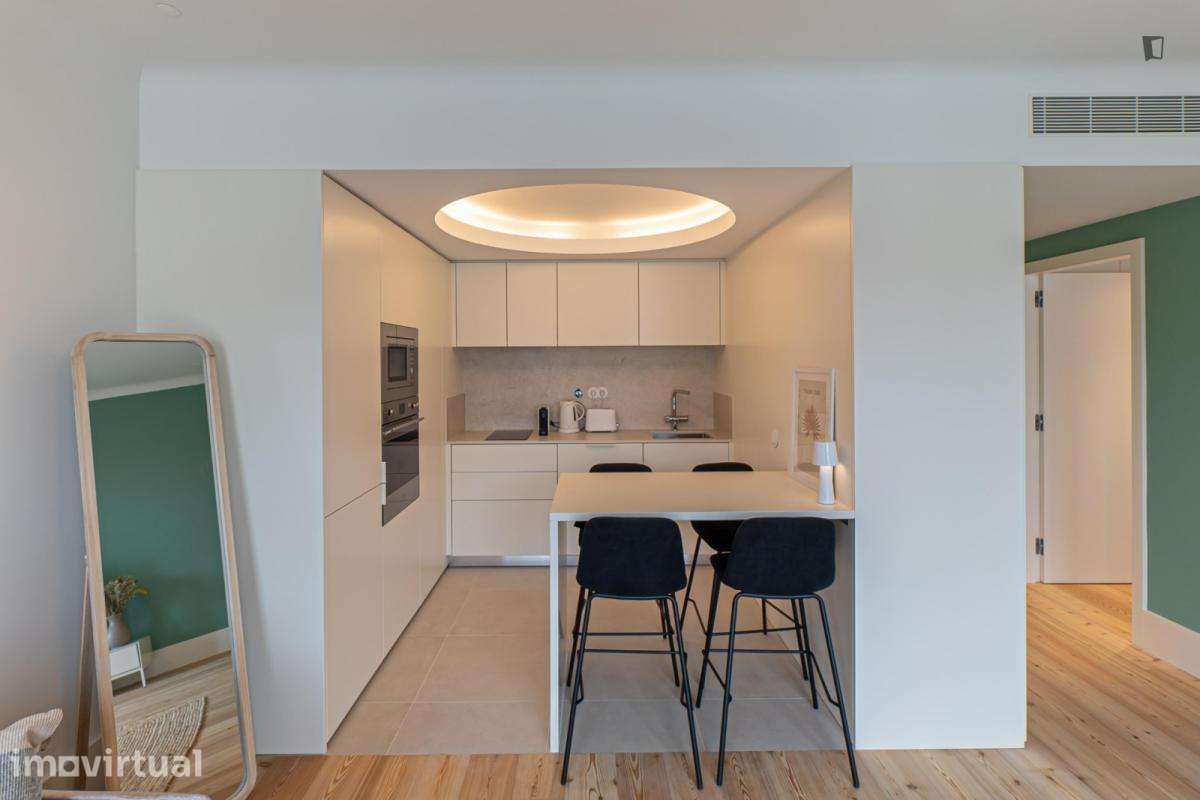 Apartamento com 1 quartos - localizado em Santo Ildefonso Porto - Grande imagem: 2/15