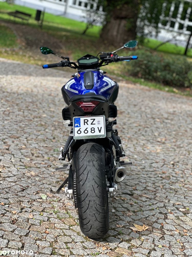 Yamaha MT - 6