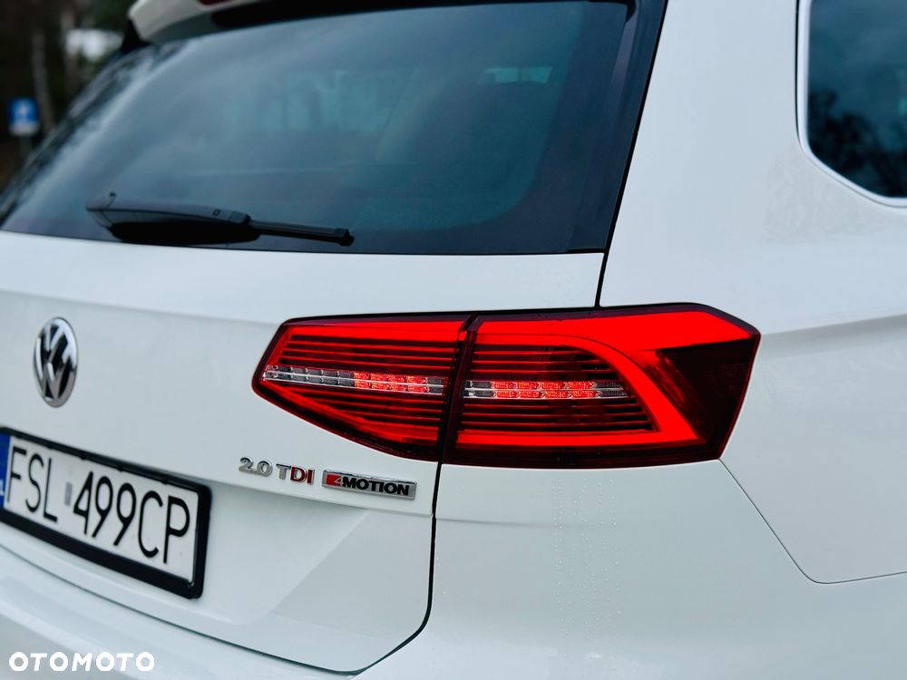 Volkswagen Passat Variant 2.0 TDI SCR 4Motion DSG Highline - 27
