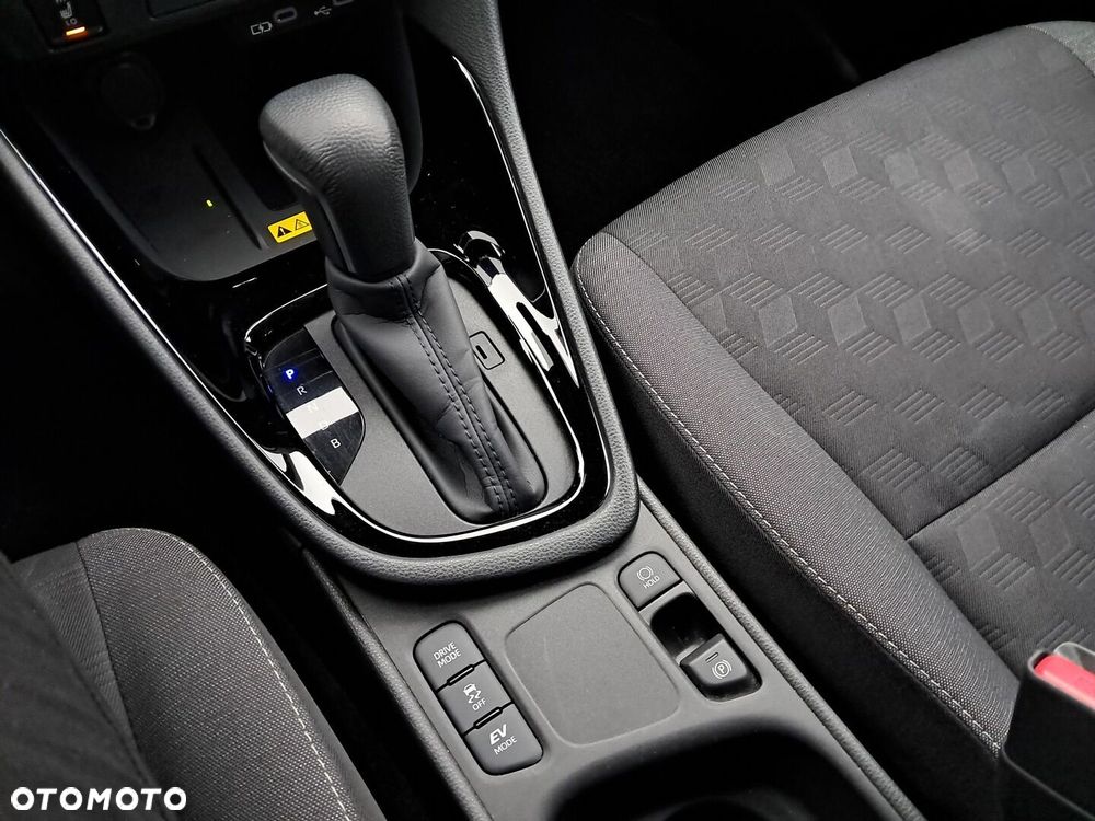 Toyota Yaris - 21