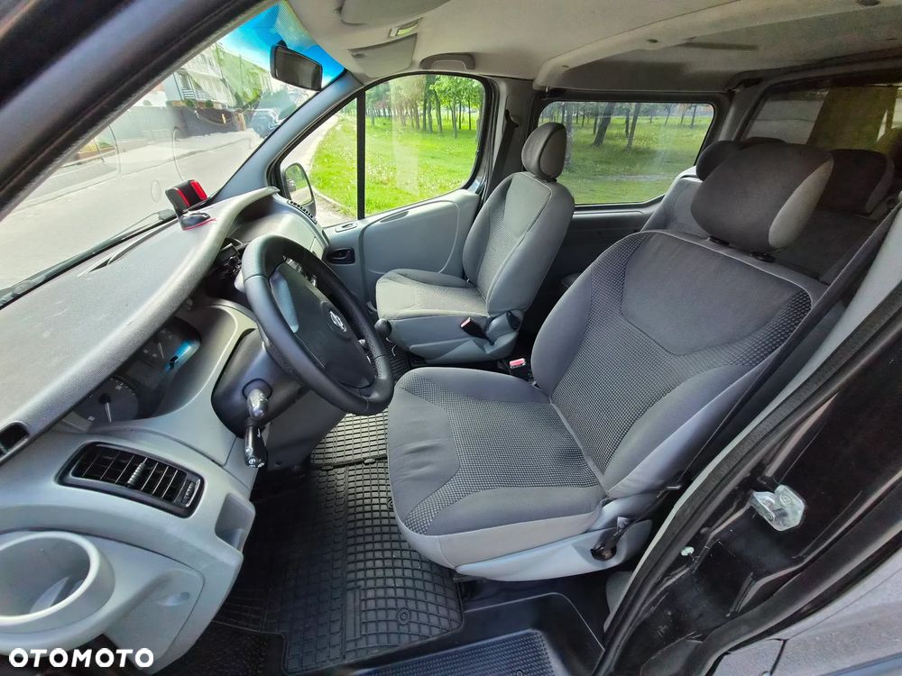 Opel Vivaro - 12