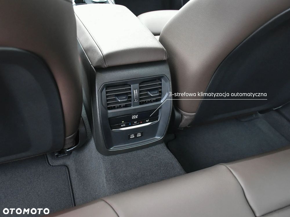 BMW Seria 3 330i M Sport - 22