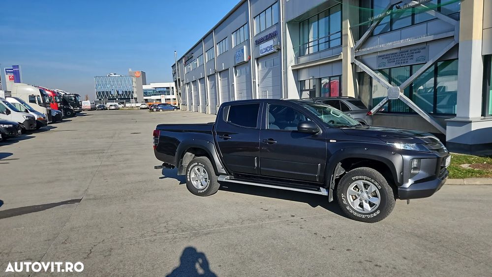 Mitsubishi L200 Double Cab 2.2 DI-D M/T Intense - 6