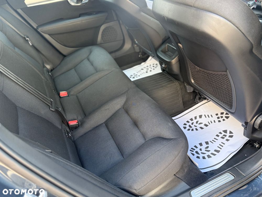 Volvo V90 D3 AWD Geartronic Momentum - 25