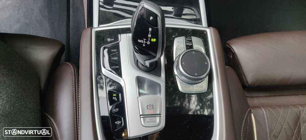 BMW 745 e iPerformance Pack M Auto - 54