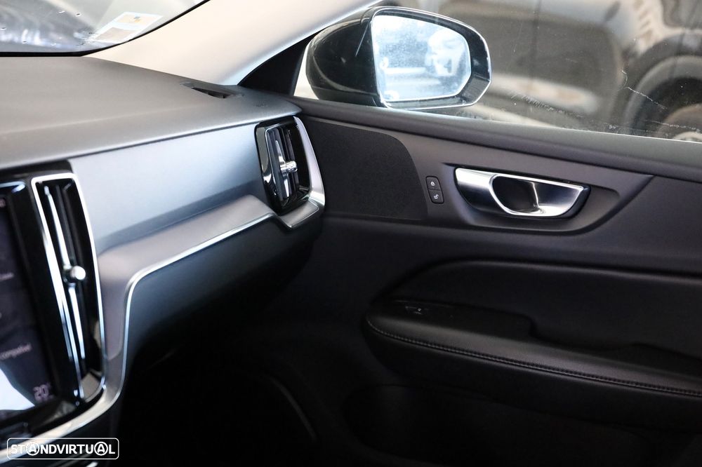 Volvo V60 2.0 B4 Momentum Plus Geartronic - 14