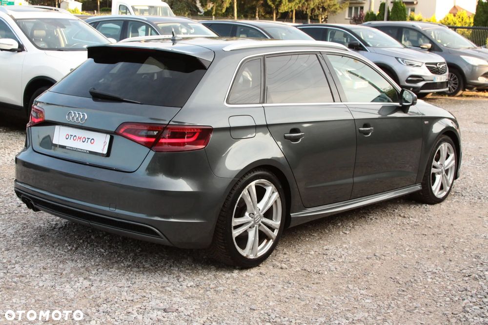 Audi A3 Sportback 1.4 TFSI S tronic S line Sportpaket - 11