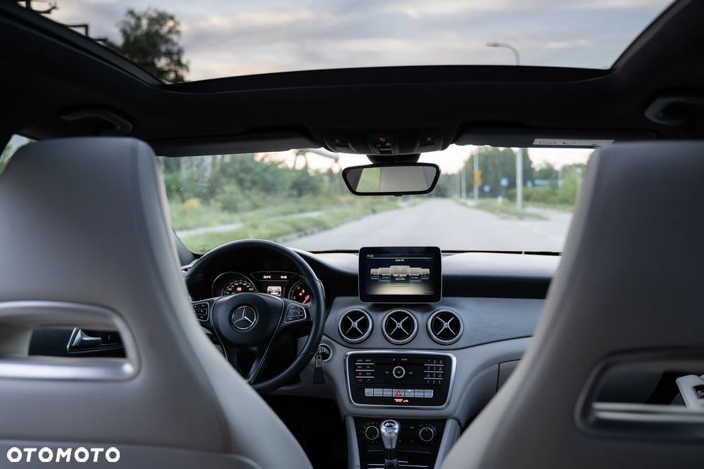 Mercedes-Benz CLA 200 (CDI) d Urban - 24