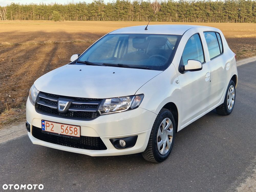 Dacia Sandero 1.2 16V 75 Essentiel - 1