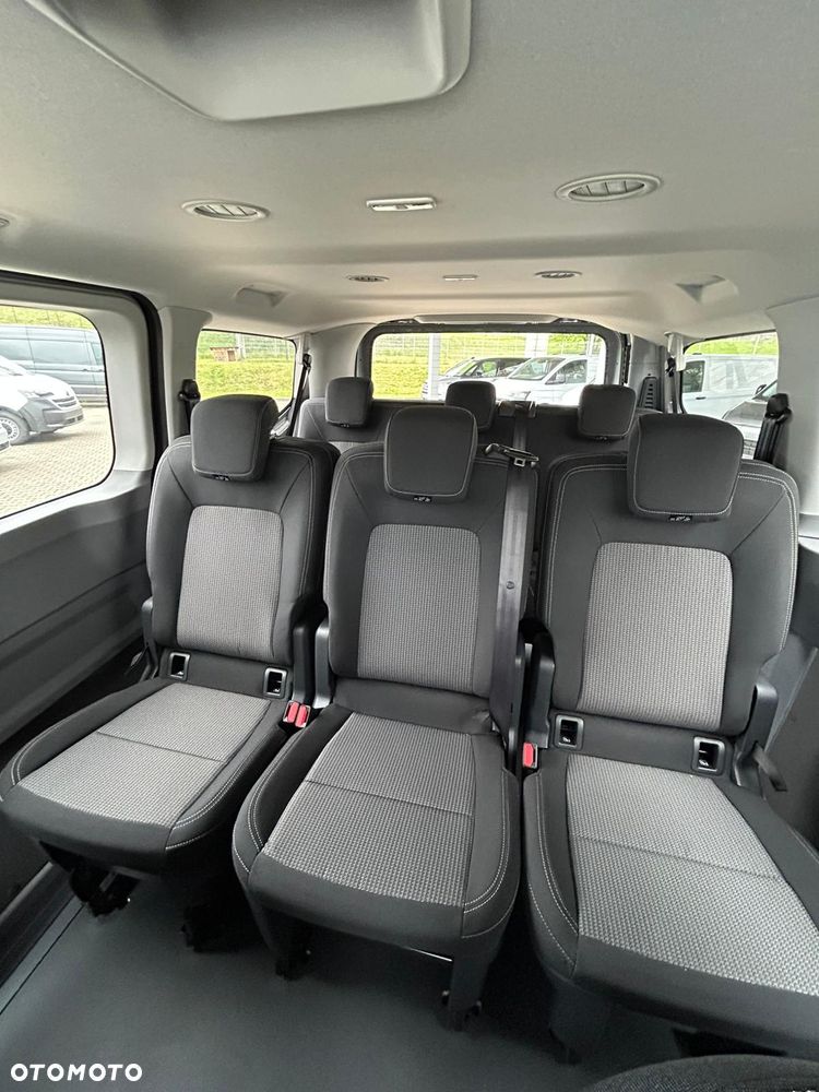 Volkswagen Transporter Kombi L1H1 DSG - 31