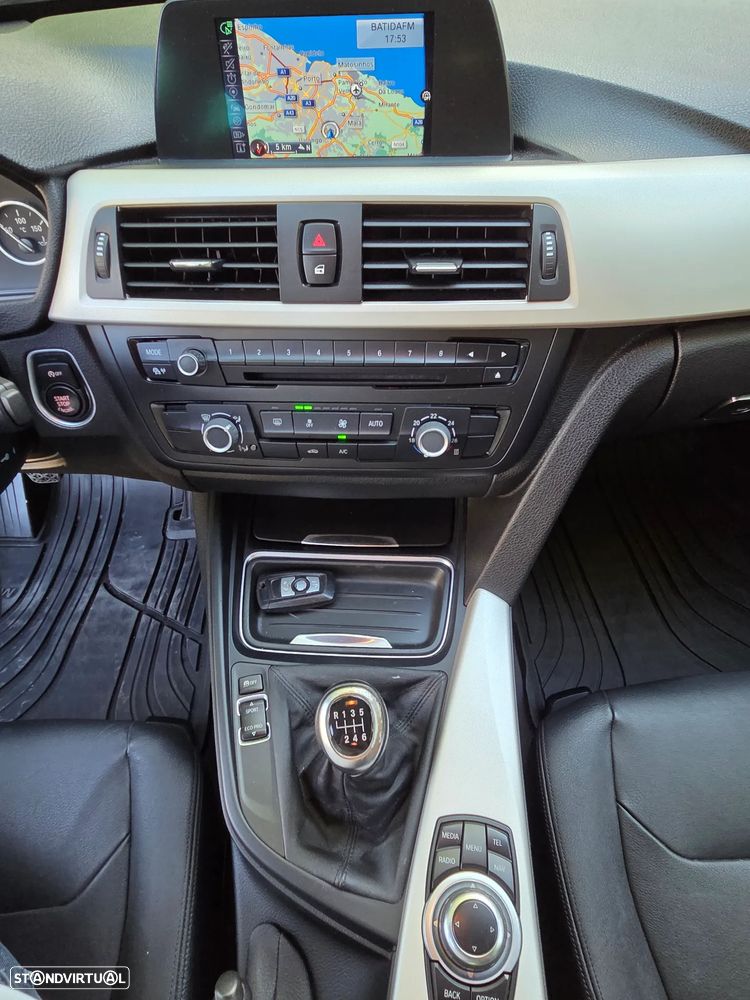 BMW 320 d EfficientDynamics Line Sport - 8