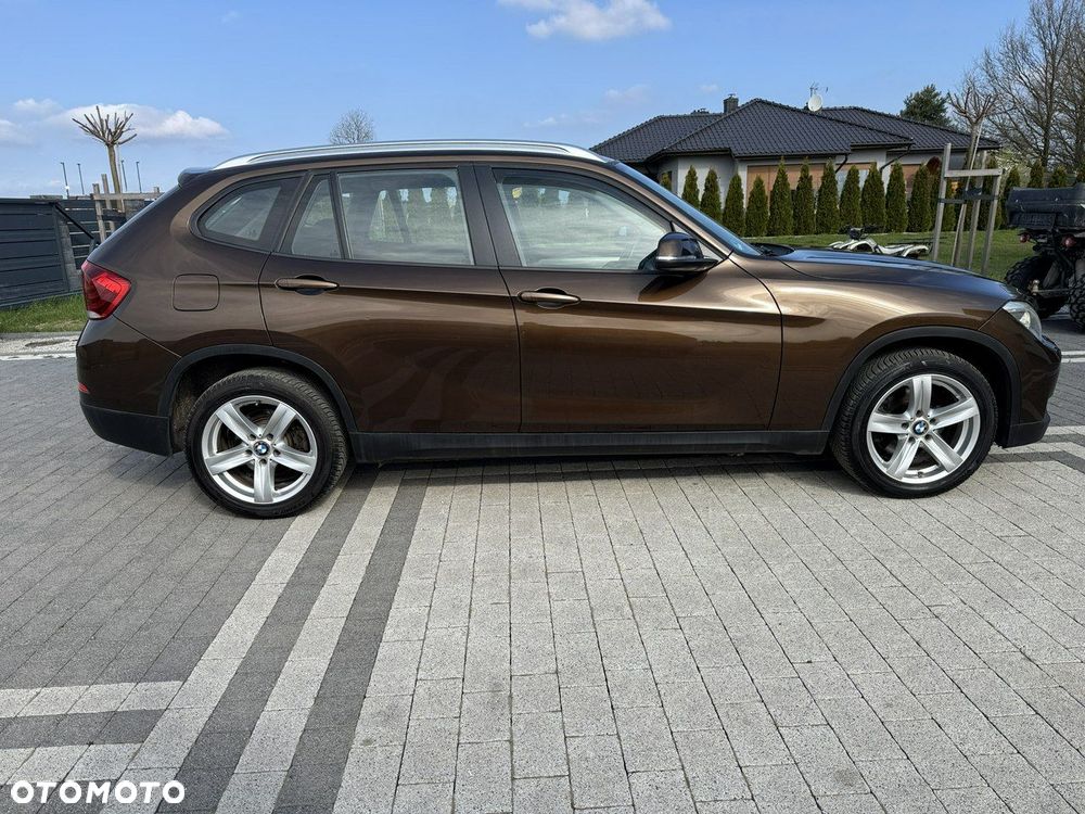 BMW X1 sDrive18d xLine - 11