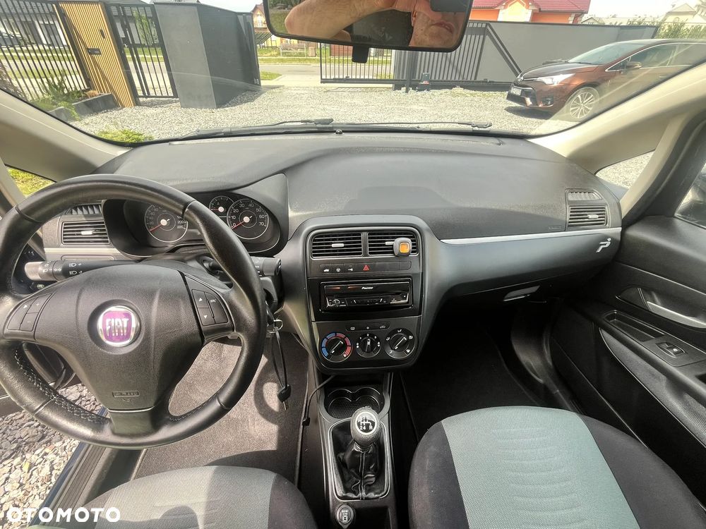 Fiat Punto 1.2 8V - 16