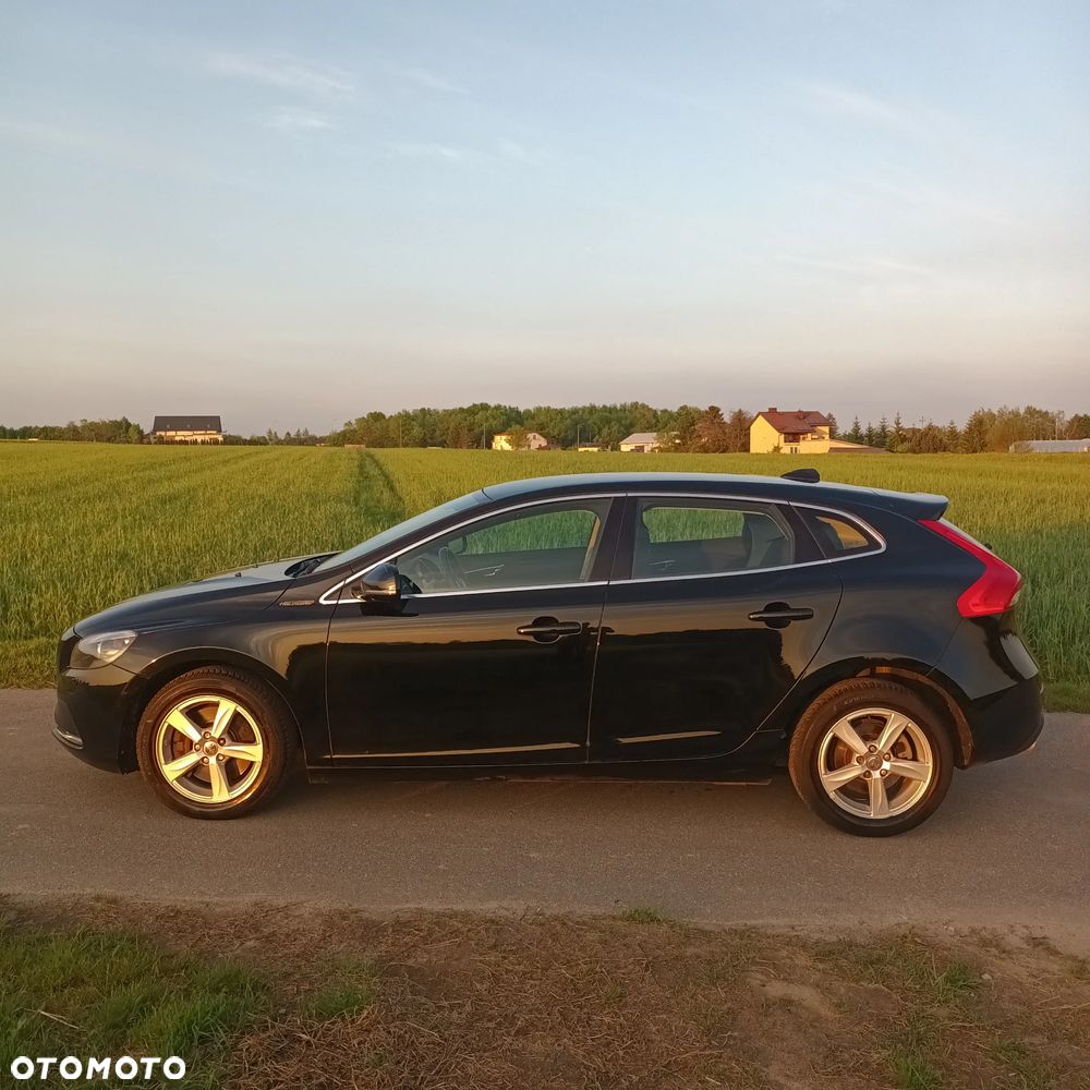 Volvo V40 D3 Momentum - 5