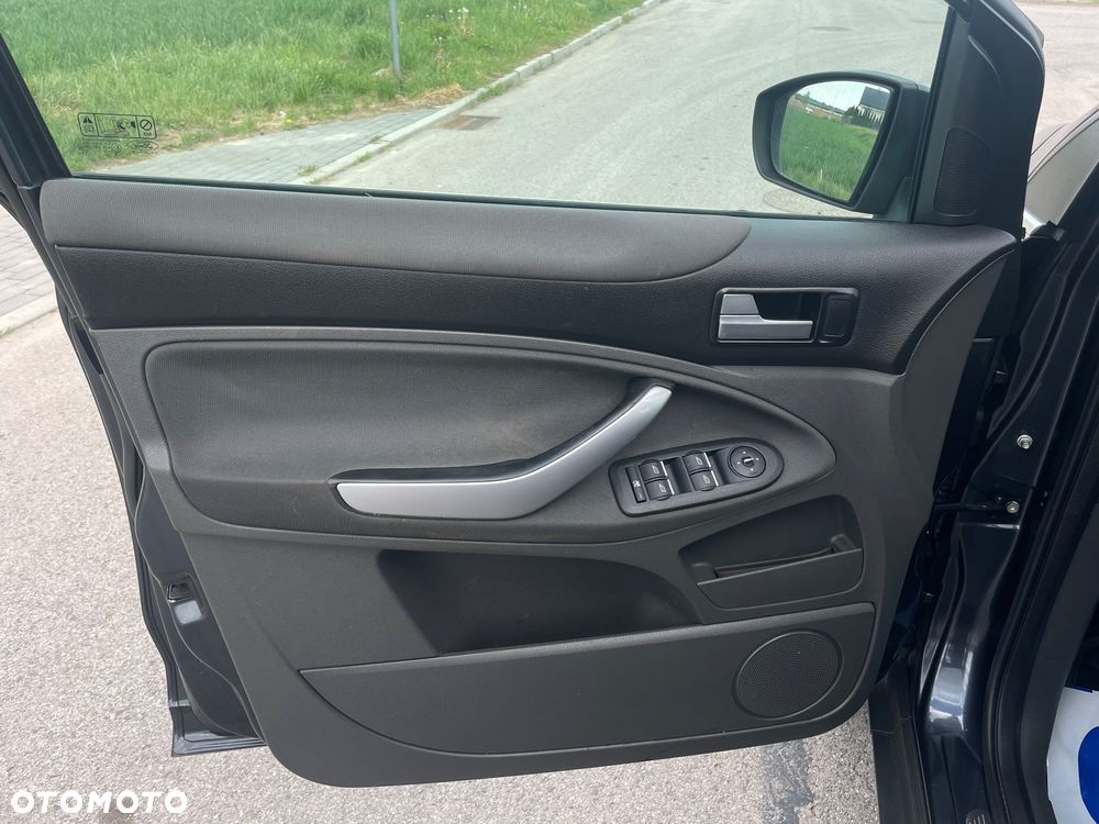 Ford Kuga 2.0 TDCi Trend - 8