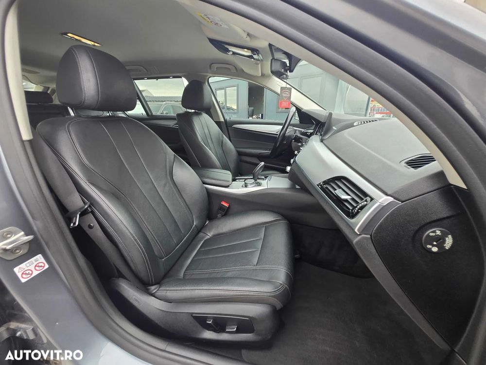 BMW Seria 5 520d xDrive Touring Aut. - 26