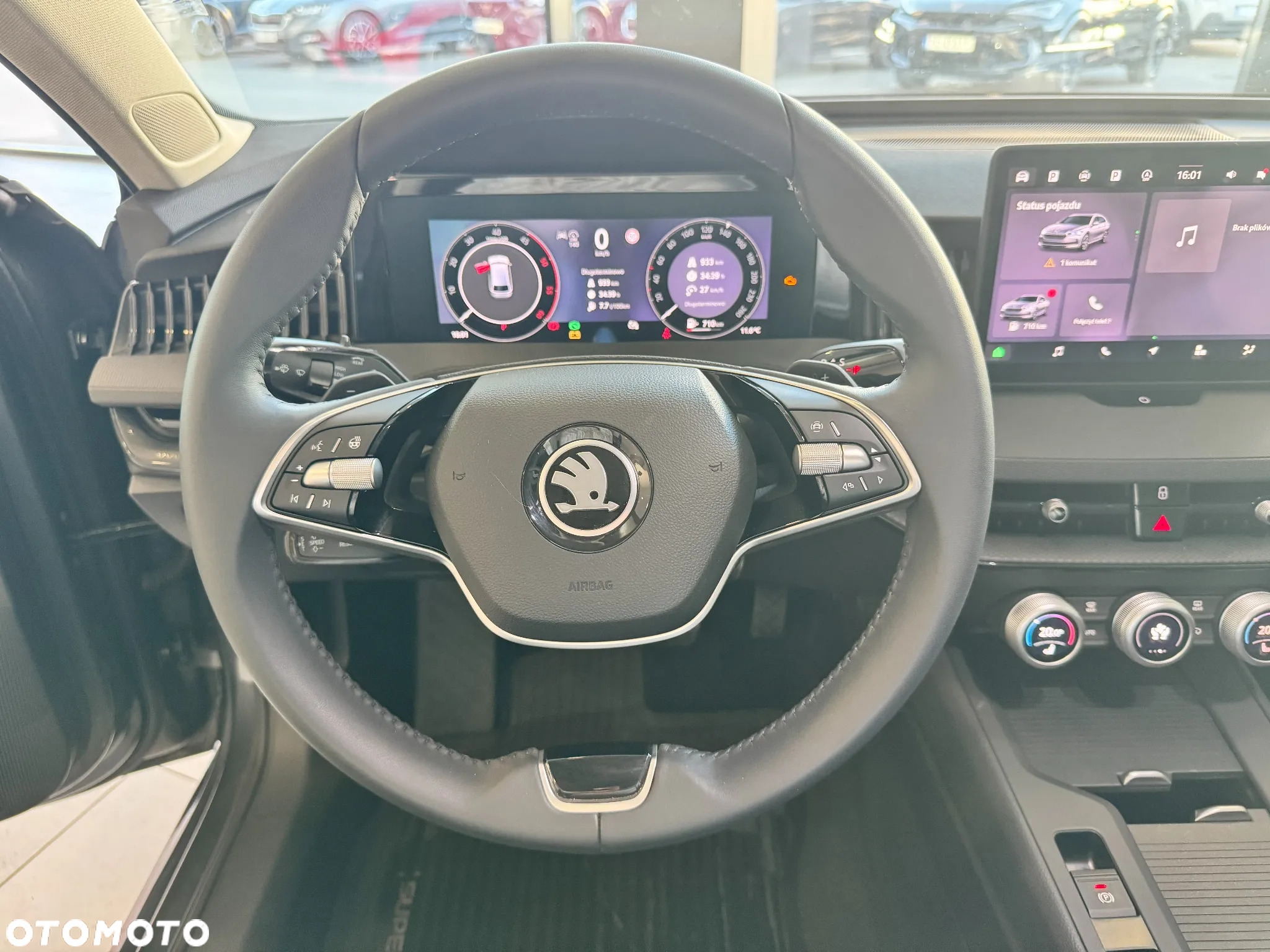 Skoda Superb 2.0 TDI SCR Essence DSG - 24