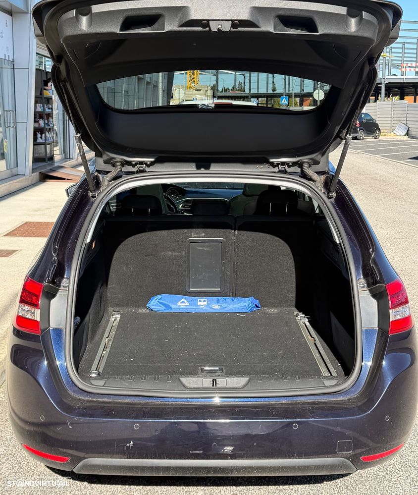 Peugeot 308 SW PureTech 130 GPF EAT8 Stop & Start Active - 4