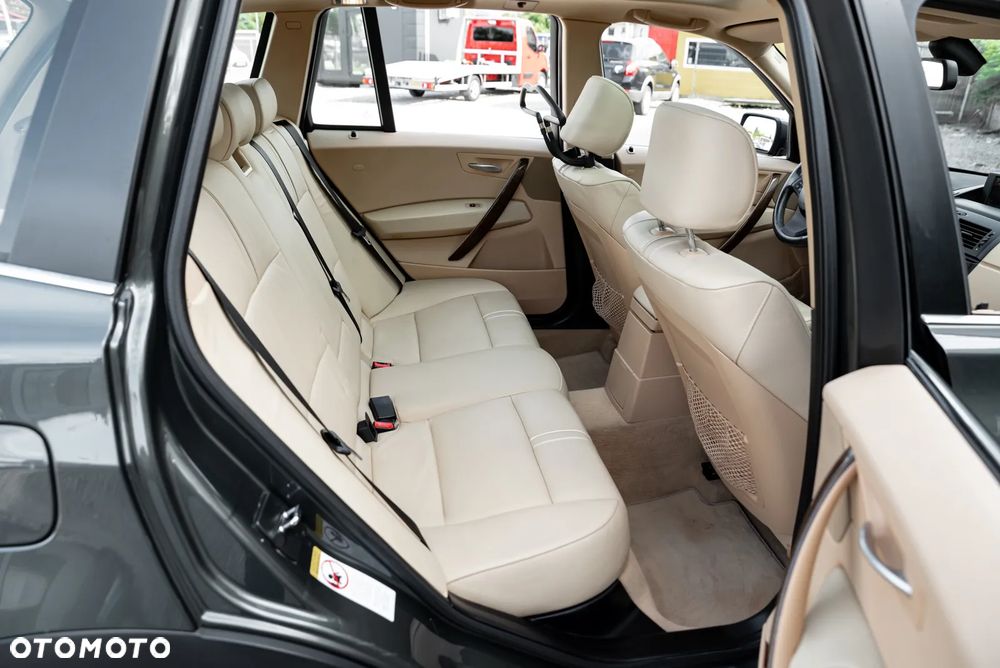 BMW X3 3.0i - 23