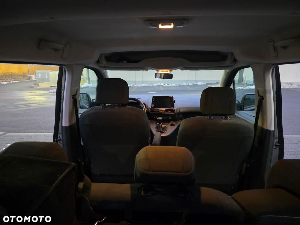 Opel Combo 1.2 Turbo Enjoy S&S - 12