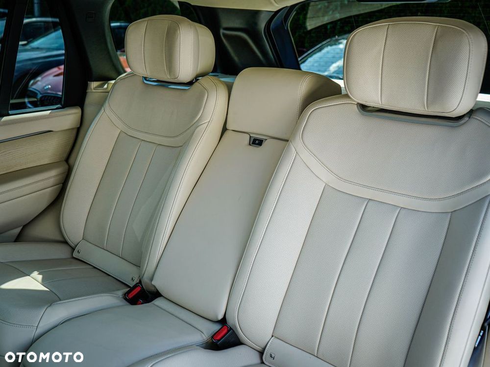 Land Rover Range Rover 4.4 V8 P530 mHEV LWB Autobiography - 36