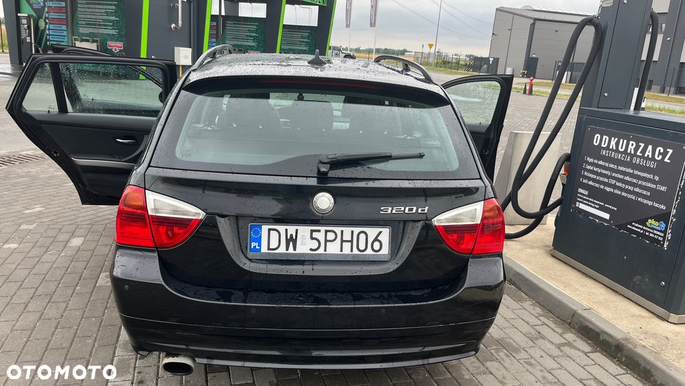 BMW Seria 3 320d - 5