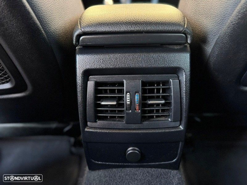 BMW 120 d Pack M Auto - 48