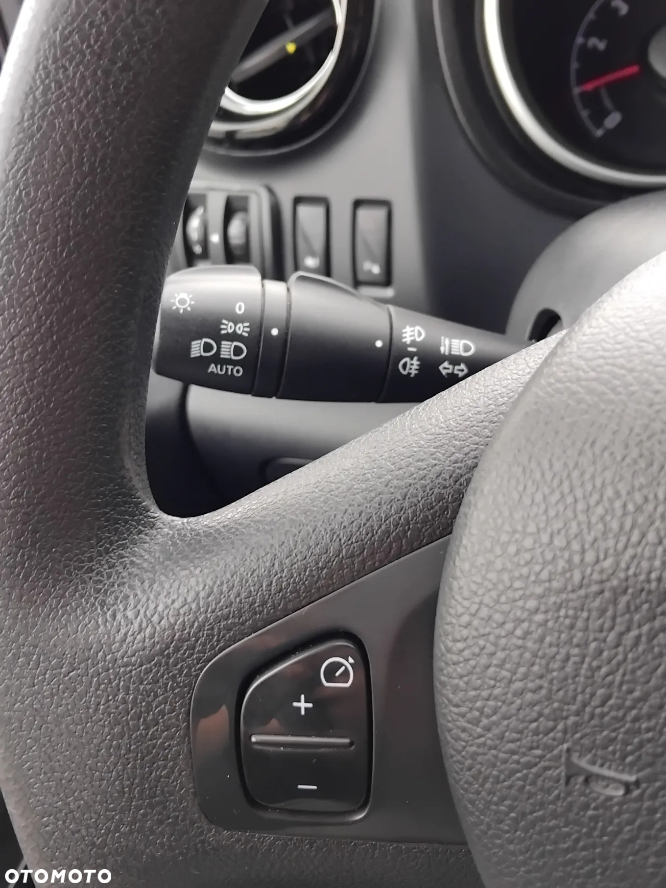 Opel Vivaro L2H1 2.9t Elegance - 23