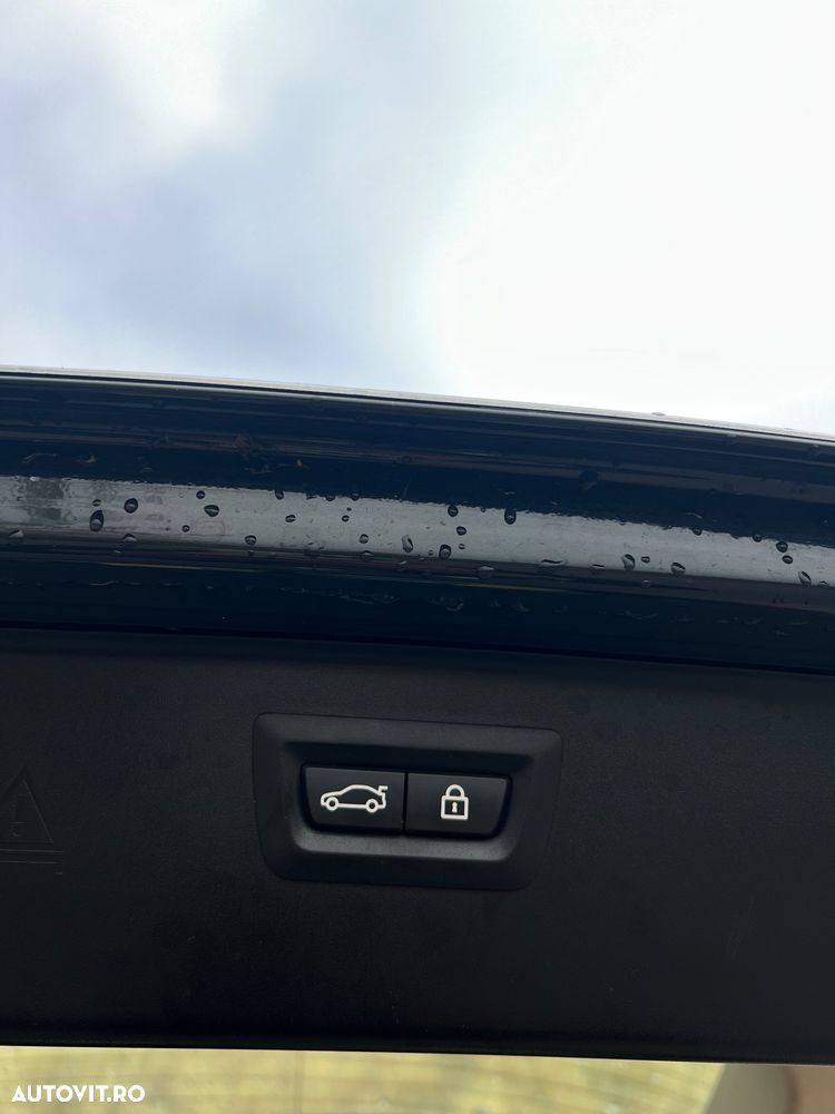 BMW Seria 5 530d Aut. Luxury Line - 11