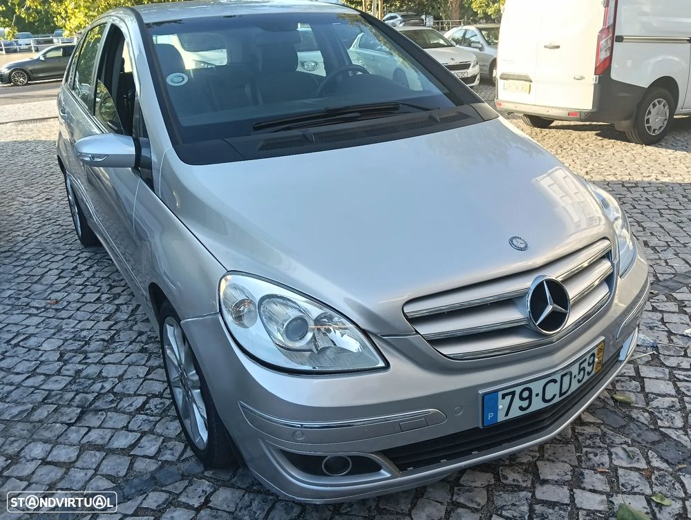 Mercedes-Benz B 180 CDi Autotronic - 21