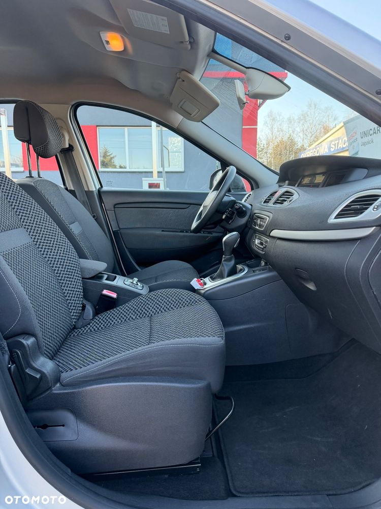 Renault Scenic 2.0 16V 140 CVT Dynamique - 12