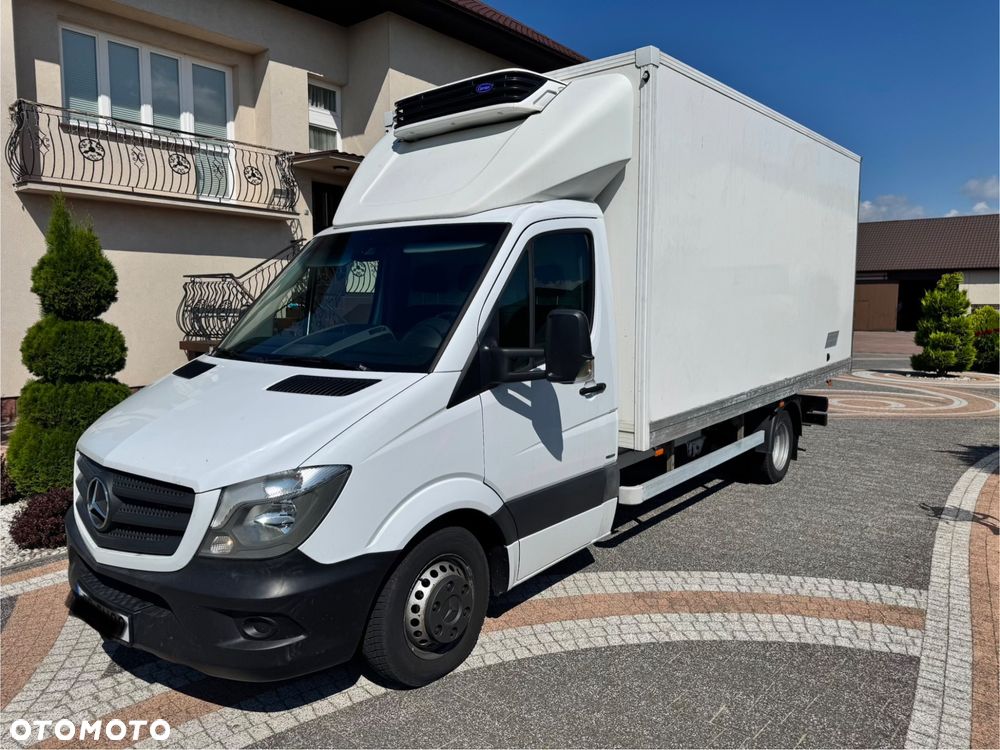 Mercedes-Benz Sprinter - 2