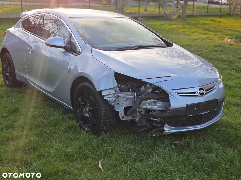 Opel Astra 1.6 CDTI DPF ecoFLEX Start/Stop Active - 2