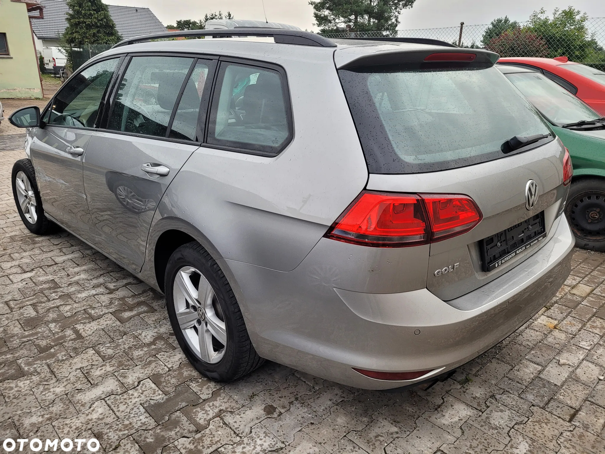 Volkswagen Golf - 2