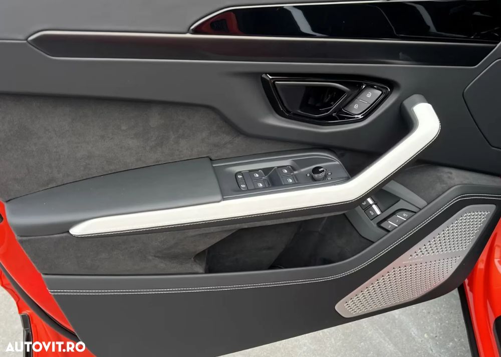 Lamborghini URUS - 21
