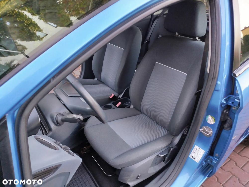 Ford Fiesta - 17