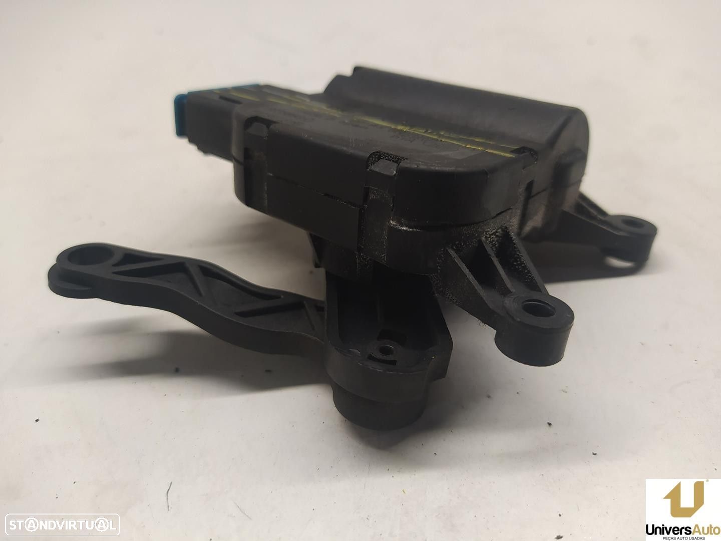 MOTOR DA ABERTURA DAS CONDUTAS DO CLIMATIZADOR VOLKSWAGEN JETTA III 2005 -1K0907... - 1