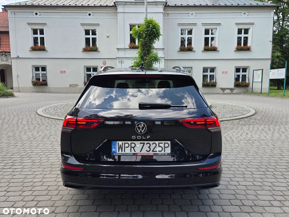 Volkswagen Golf - 11
