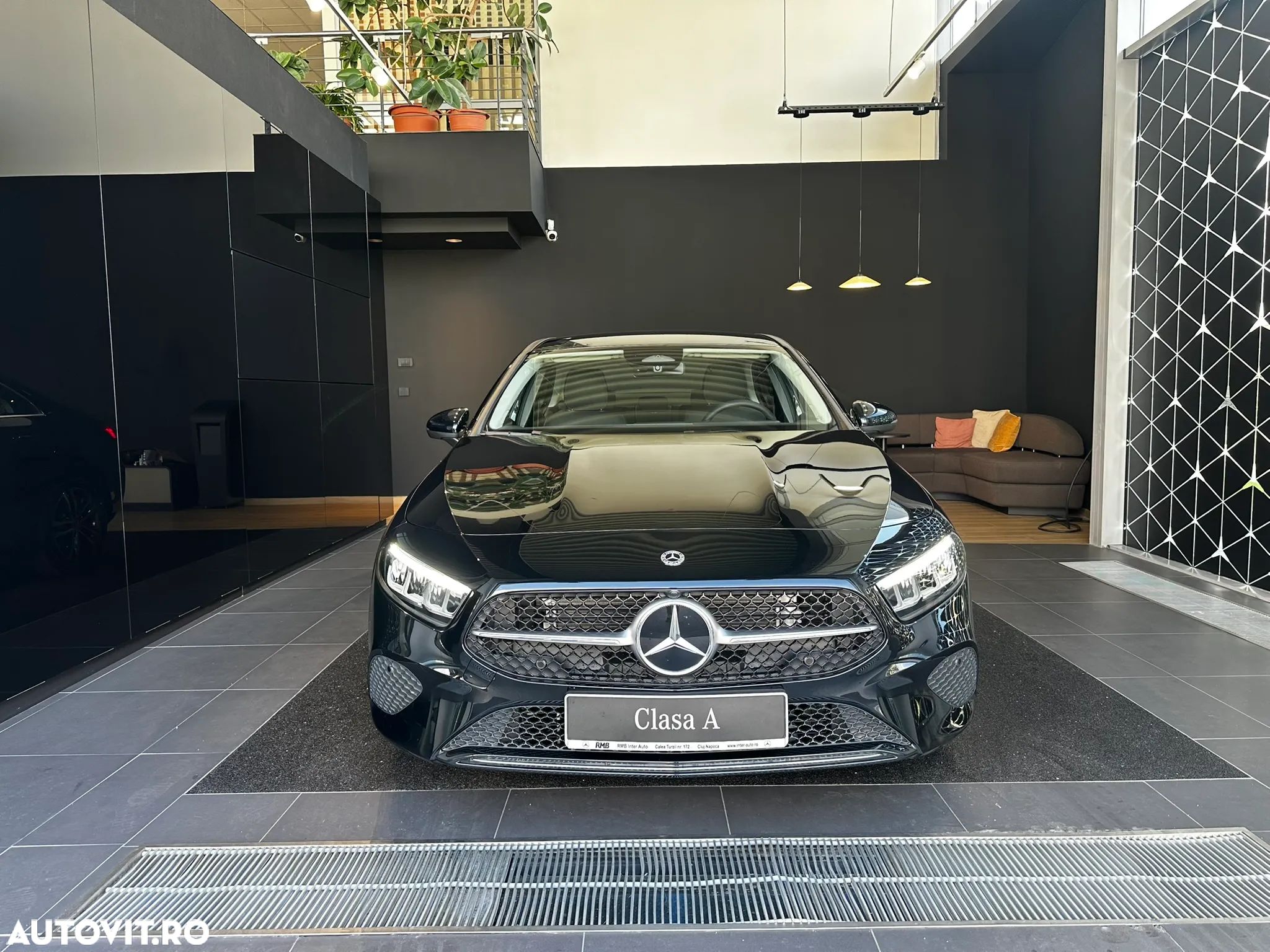 Mercedes-Benz A 180 MHEV 7G-DCT Sedan - 1