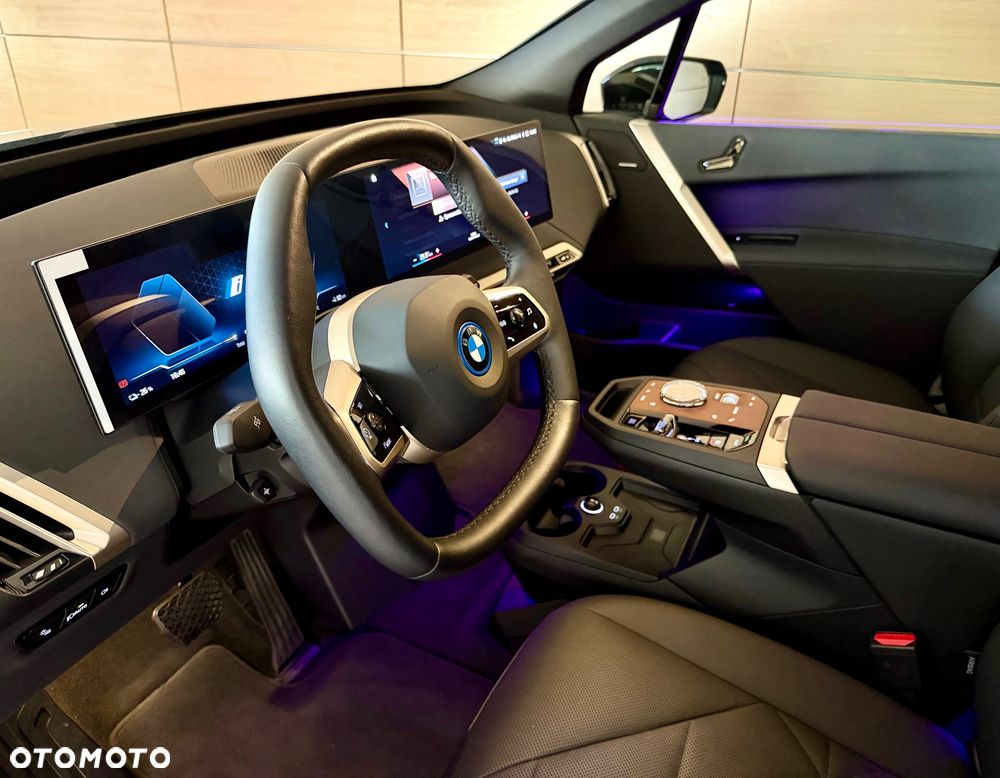 BMW iX xDrive40 76.6kWh - 33