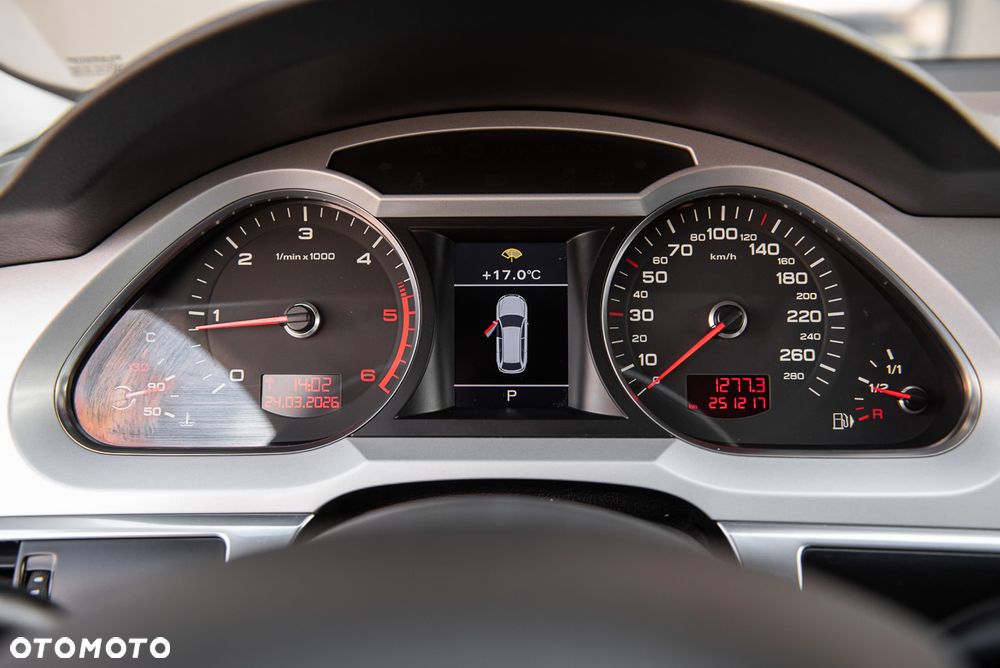 Audi A6 Avant 2.7 TDI DPF quattro tiptronic - 31
