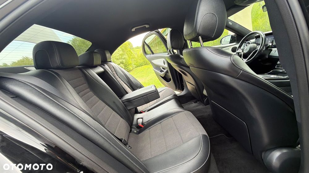 Mercedes-Benz Klasa E 220 d 9G-TRONIC - 7